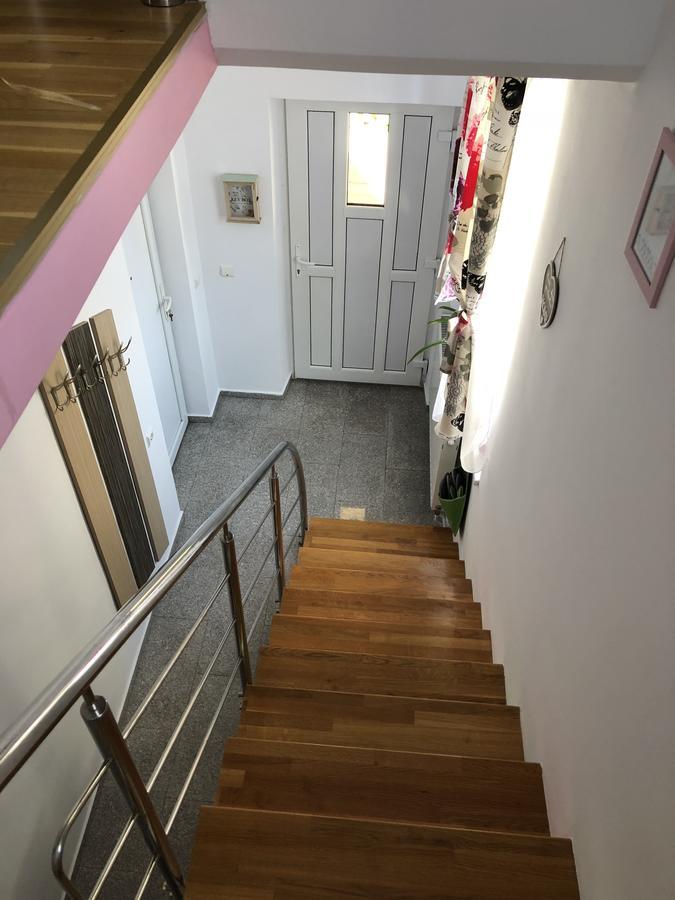 Smiley Apartment Сибиу Экстерьер фото