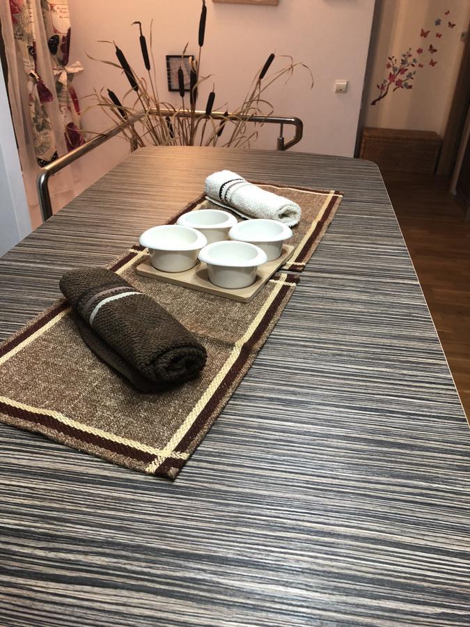 Smiley Apartment Сибиу Экстерьер фото